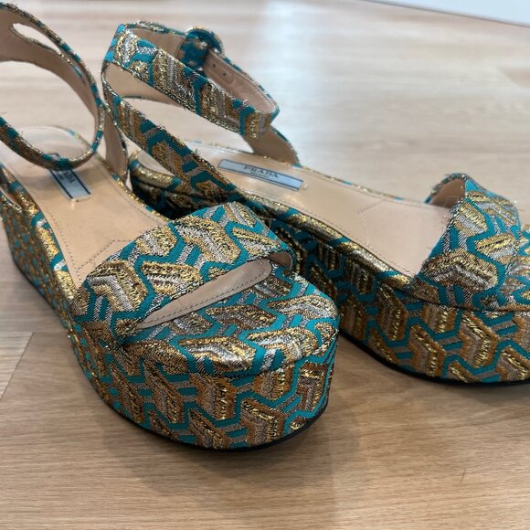 PRADA Blue Jacquard Platform Heels - NEW size 7 - Picture 4 of 5